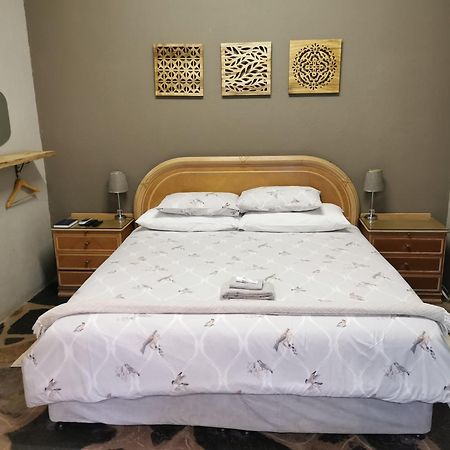 Macnut Bed And Breakfast 넬스프리트 객실 사진